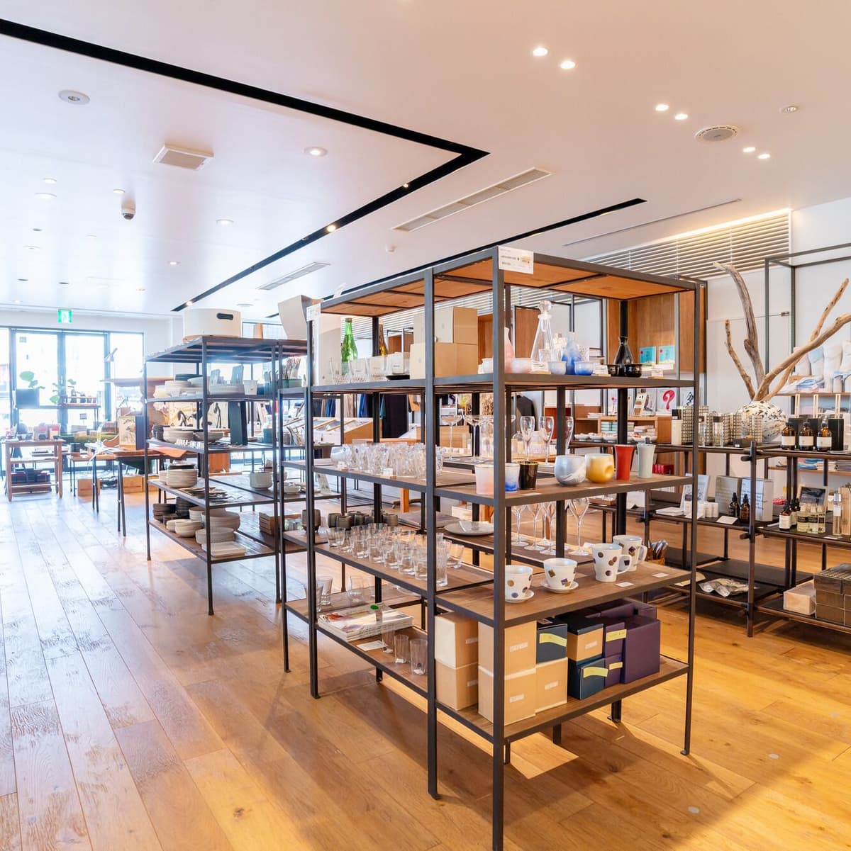 顧客体験の向上のための「OMO戦略」とは?メリットや成功させるポイントを紹介