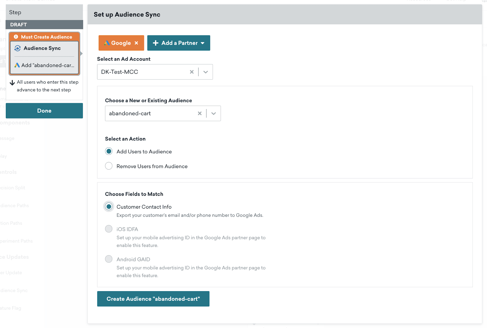 Erweiterte Ansicht der Komponente „Custom Audience“ in Canvas. Hier wird das gewünschte Anzeigenkonto ausgewählt, eine neue Zielgruppe erstellt und das Kontrollkästchen „Customer Contact Info“ aktiviert.