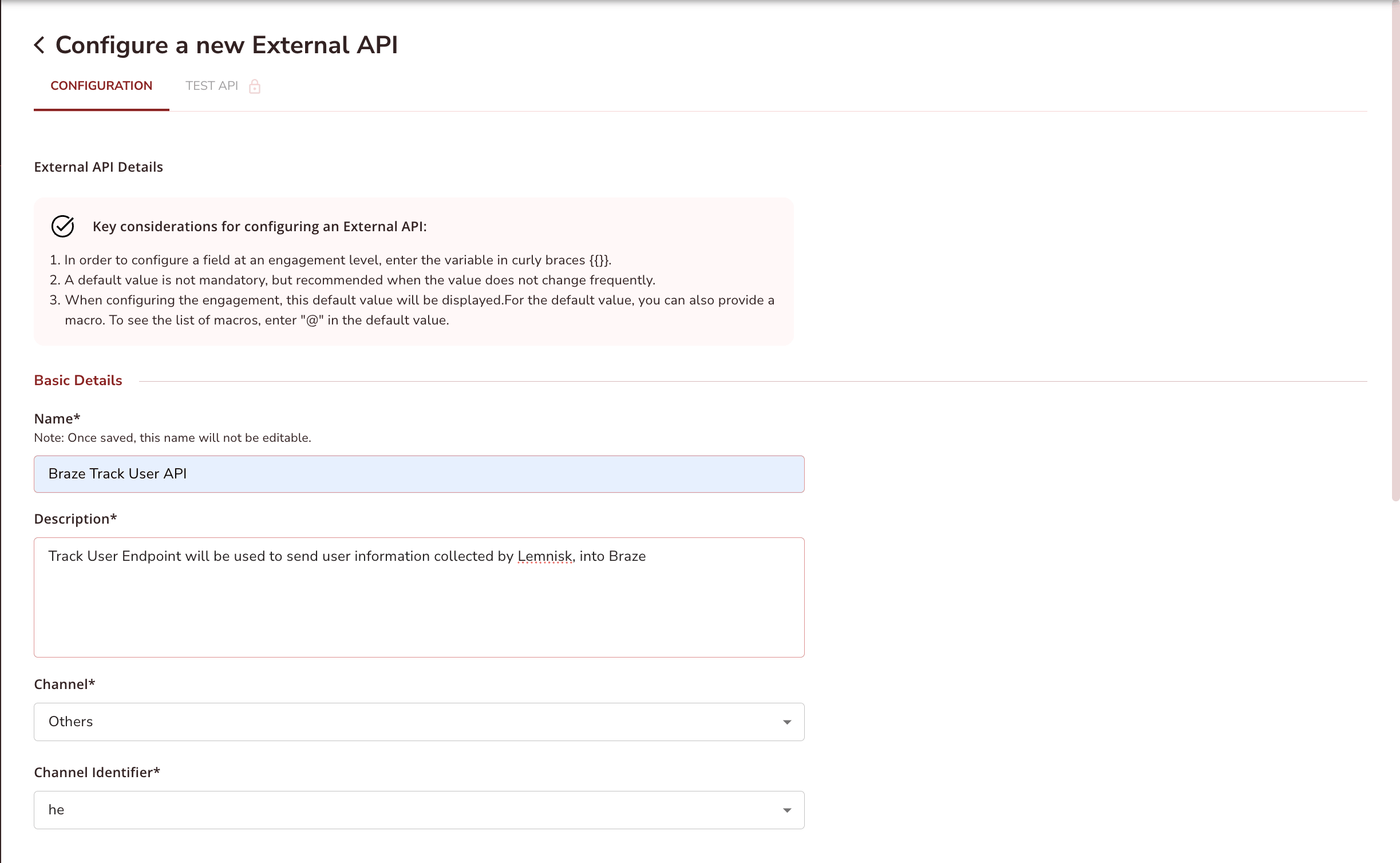 Eingabe der grundlegenden Konfigurationsdetails für eine neue External API in Lemnisk