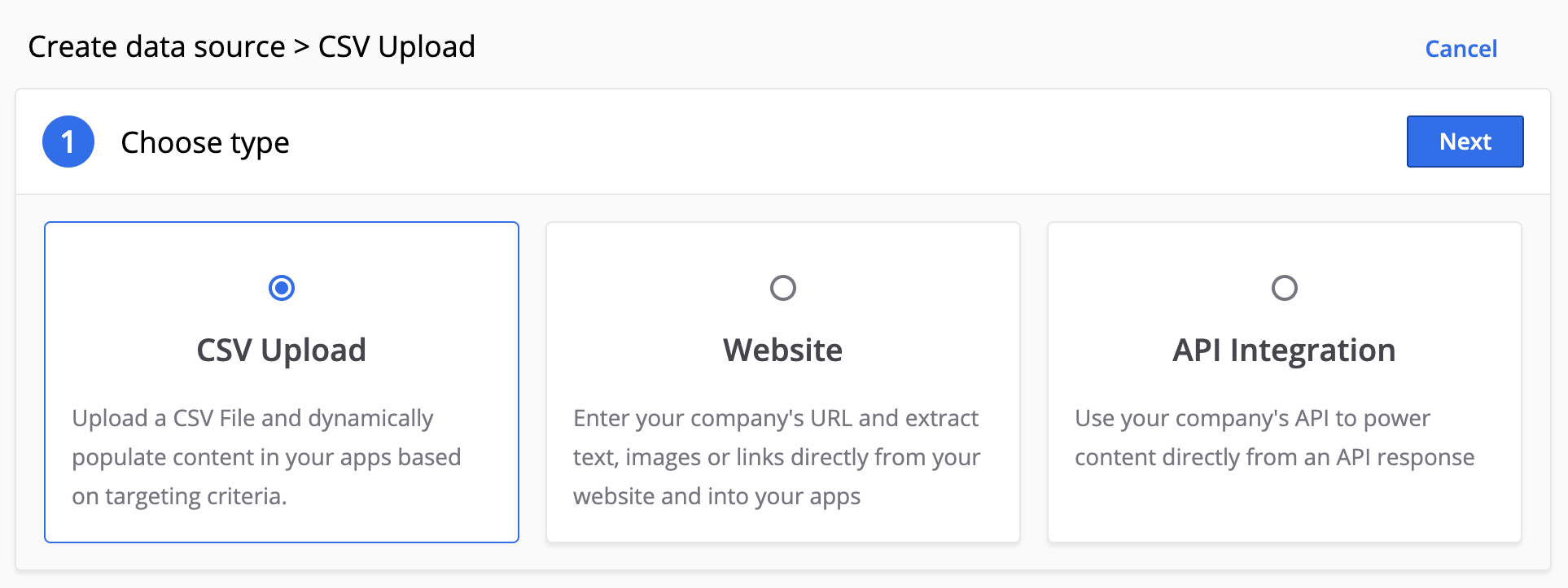 Verschiedene Optionen für Datenquellen werden angezeigt: CSV-Upload, Website oder API-Integration.