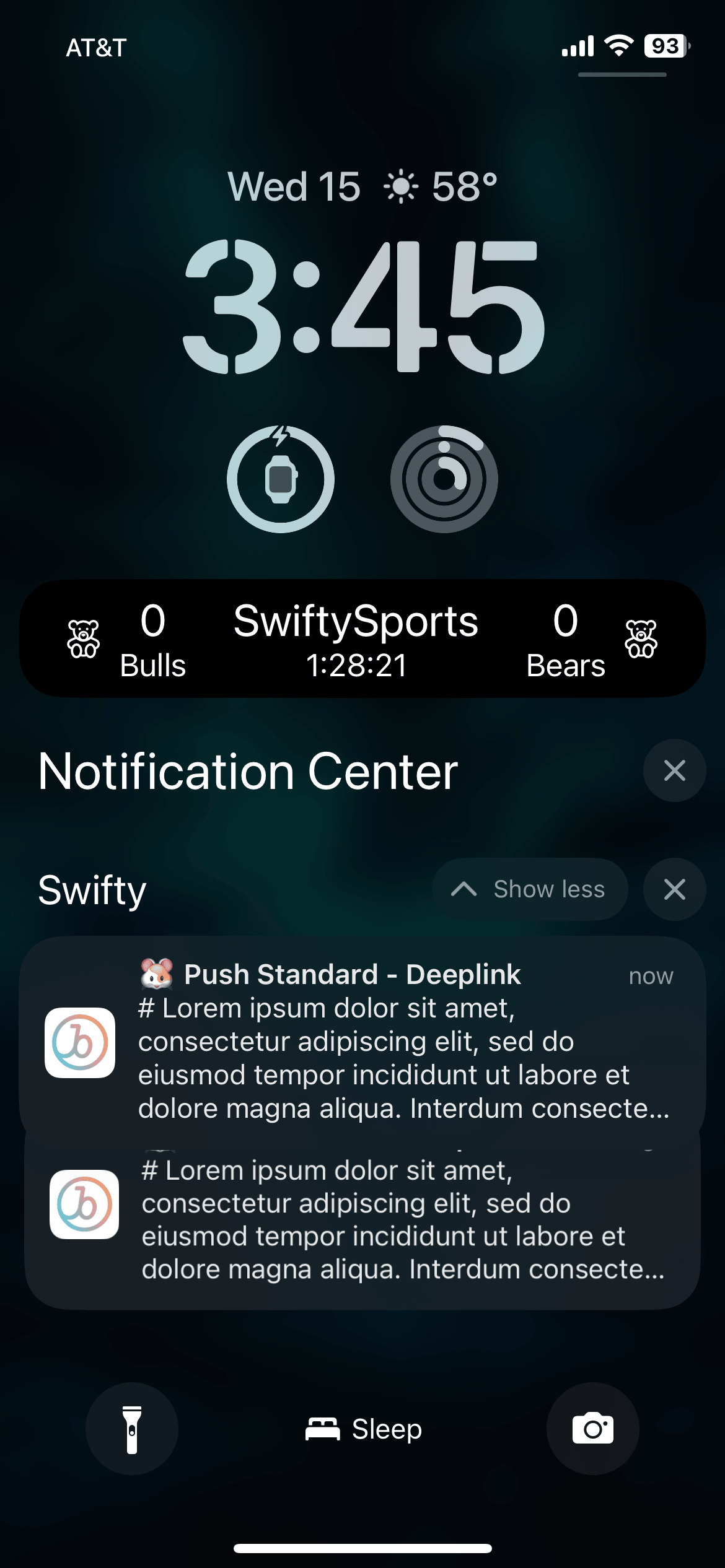 Ein Telefonbildschirm mit einer Live-Aktivität des Sportspiels Bulls gegen Bears in der Mitte des Bildschirms und einer Push-Benachrichtigung mit Lorem-Ipsum-Text am unteren Bildschirmrand.