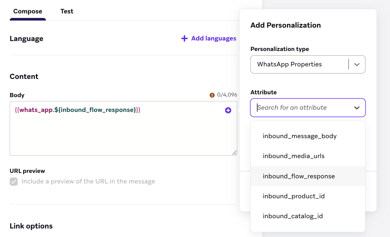 WhatsApp-Nachrichten-Editor mit einer „Add Personalization“-Komponente zum Einfügen einer WhatsApp-Eigenschaften-Personalisierung mit dem angepassten Attribut „inbound_flow_response“.